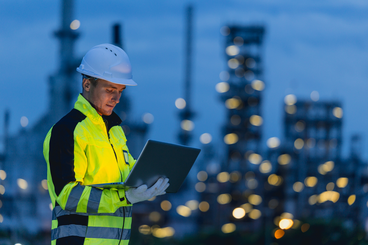 Refining and utilities shift operations